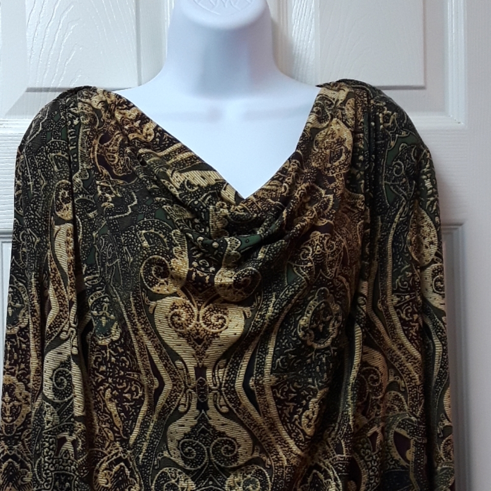 🦋 2 for $15 Cowl Neck Top
